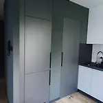 Piekny W Zielonej Dzielnicy Wroclawia *