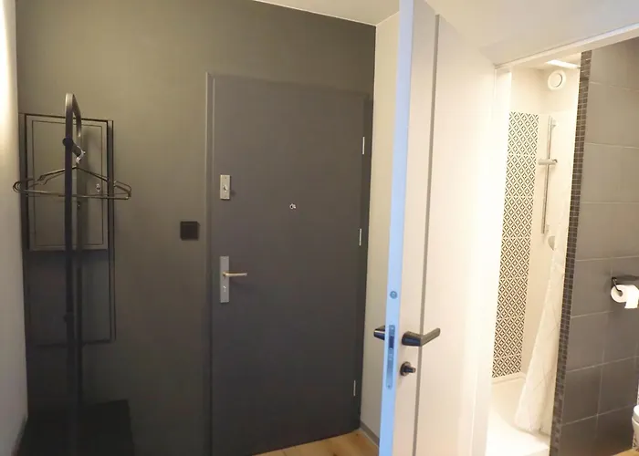 Piekny W Zielonej Dzielnicy Wroclawia * Wroclaw